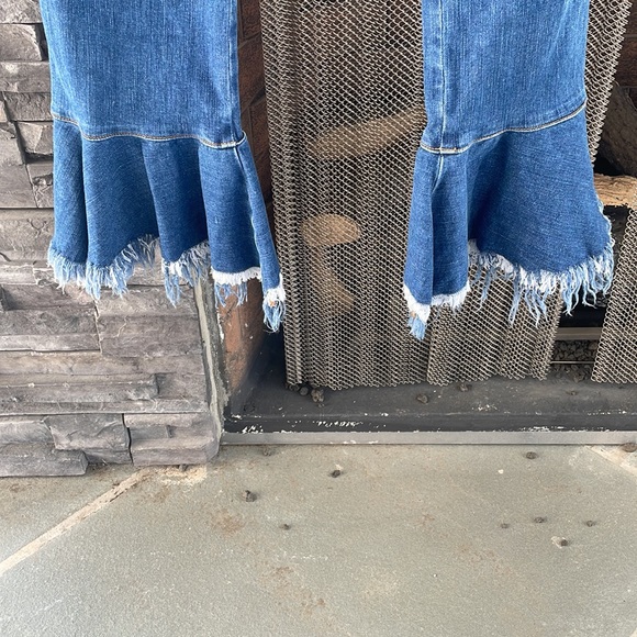 Flying Monkey jeans with fun bottoms. - Picture 4 of 4